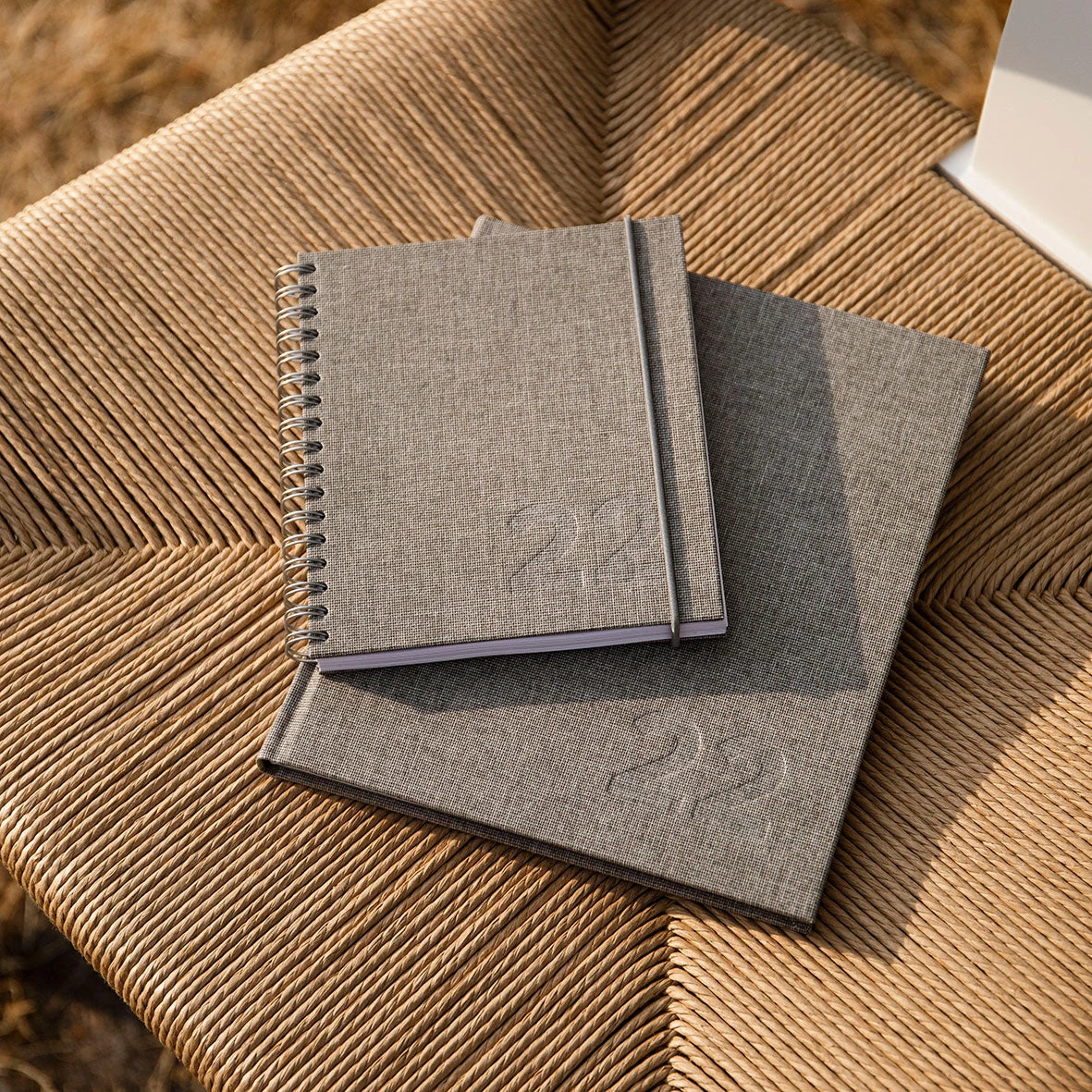 Diaries Bookbinders Design - 2022 Diary - Wire-O - Small - Light Grey 5 Diaries Bookbinders Design - 2022 Diary - Wire-O - Small - Light Grey