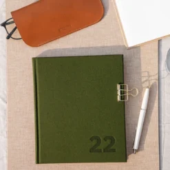 Bookbinders Design - 2022 Diary - Hardcover - Regular - Forest Green 10 Bookbinders Design - 2022 Diary - Hardcover - Regular - Forest Green