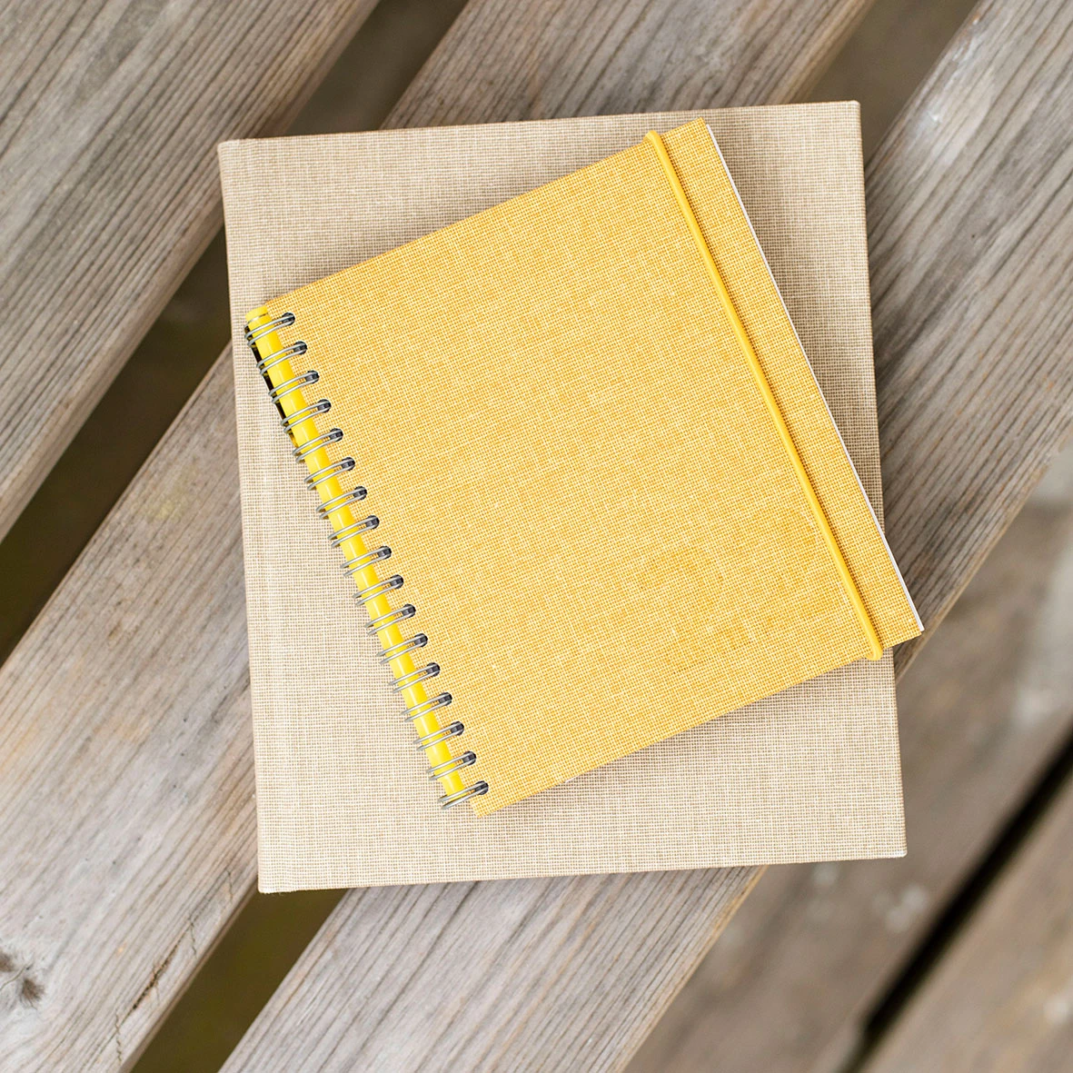 Bookbinders Design - 2022 Diary - Wire-O - Small - SkÂne Gold Diaries 5 Bookbinders Design - 2022 Diary - Wire-O - Small - SkÂne Gold Diaries