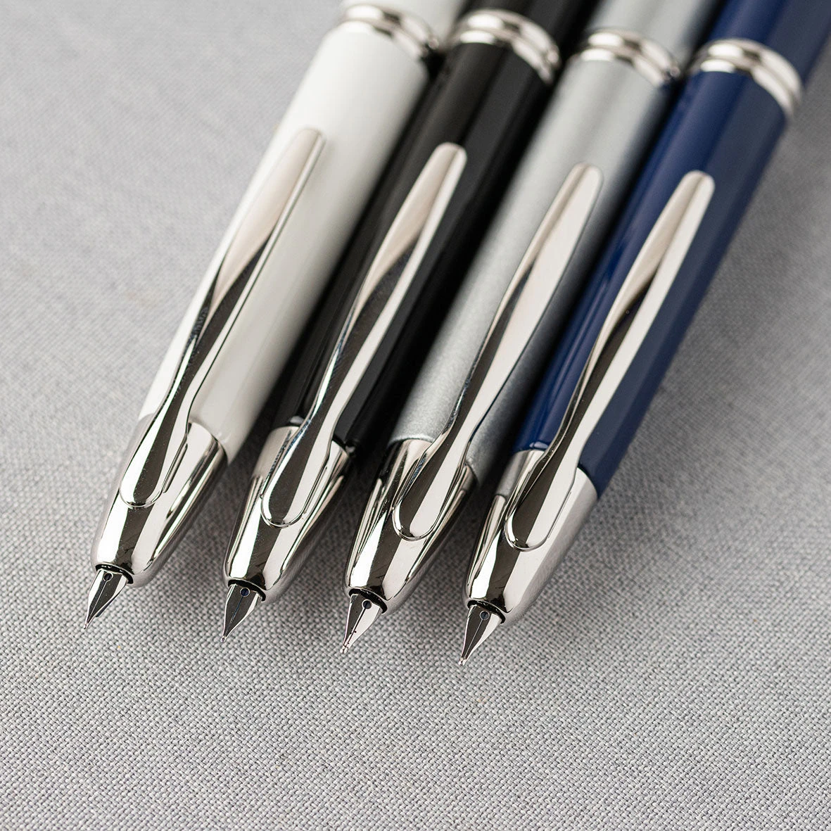 Pilot - Fountain Pen - Capless - Black (Silver Trim) 5 Pilot - Fountain Pen - Capless - Black (Silver Trim)