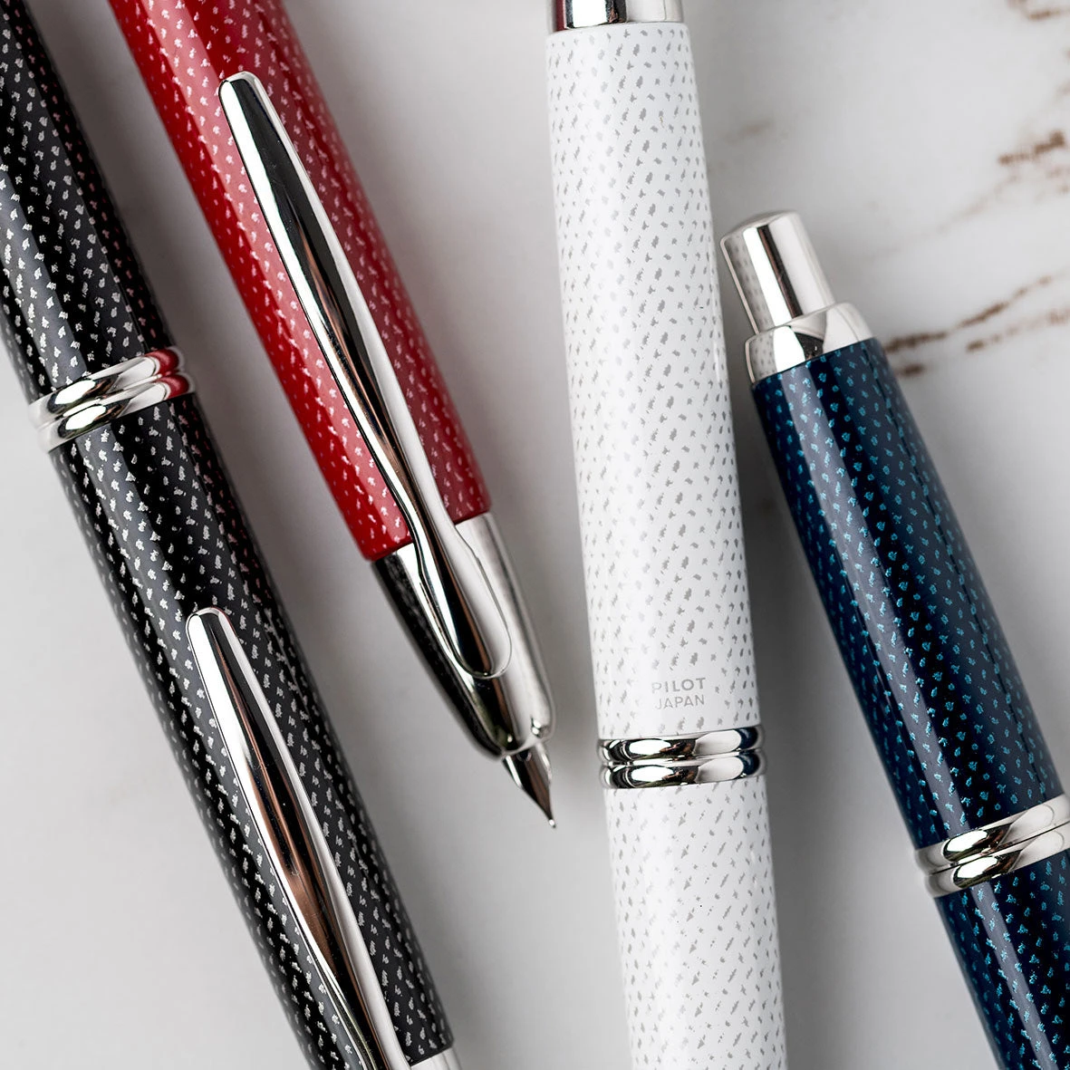 Fountain Pens Pilot - Fountain Pen - Capless - White (Splash) 6 Fountain Pens Pilot - Fountain Pen - Capless - White (Splash)