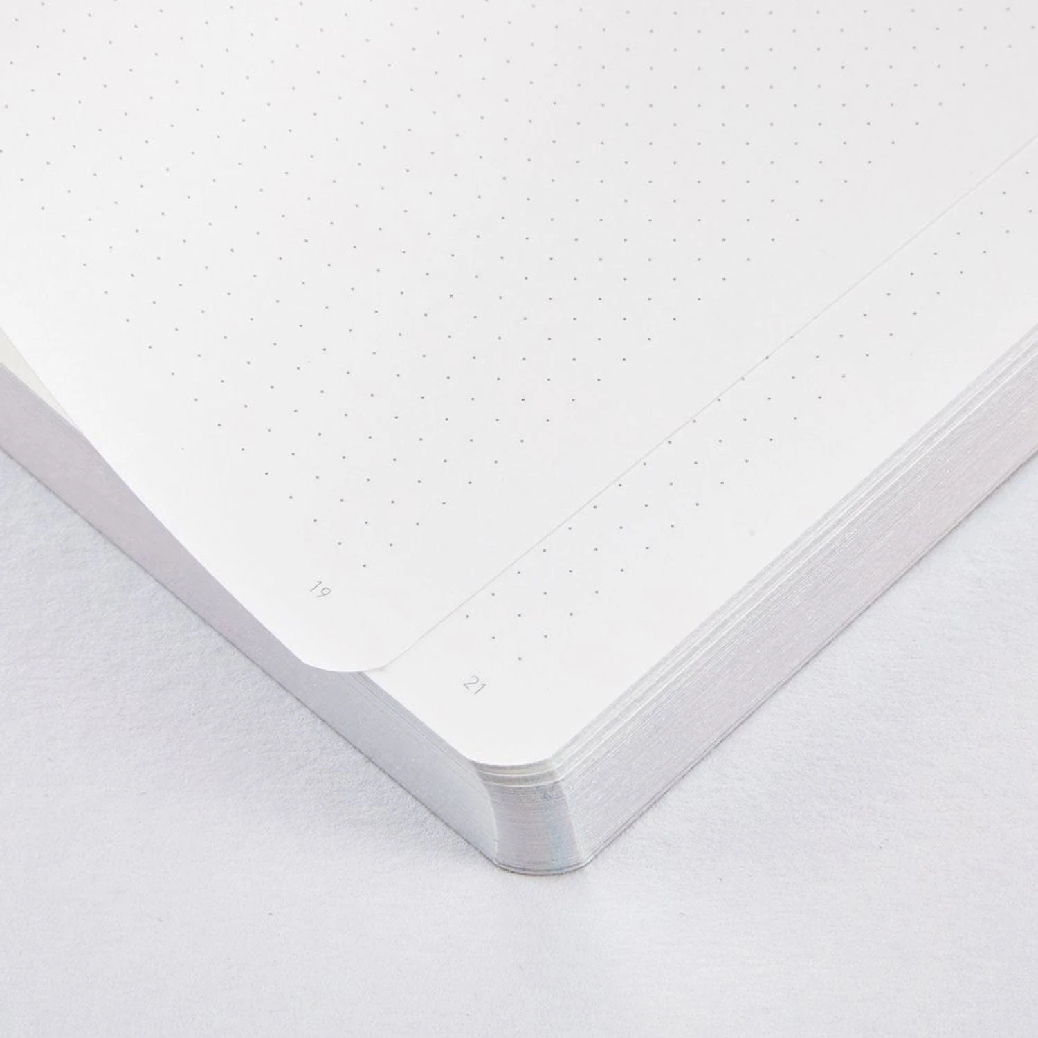 Nuuna - Notebook - Large - Voyager Grey 4 Nuuna - Notebook - Large - Voyager Grey