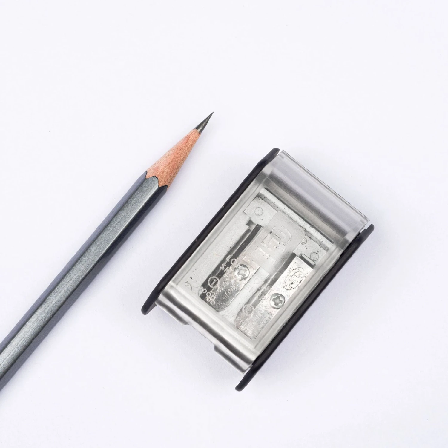 Palomino Blackwing - Sharpener - Long Point Two-Step - White 4 Palomino Blackwing - Sharpener - Long Point Two-Step - White