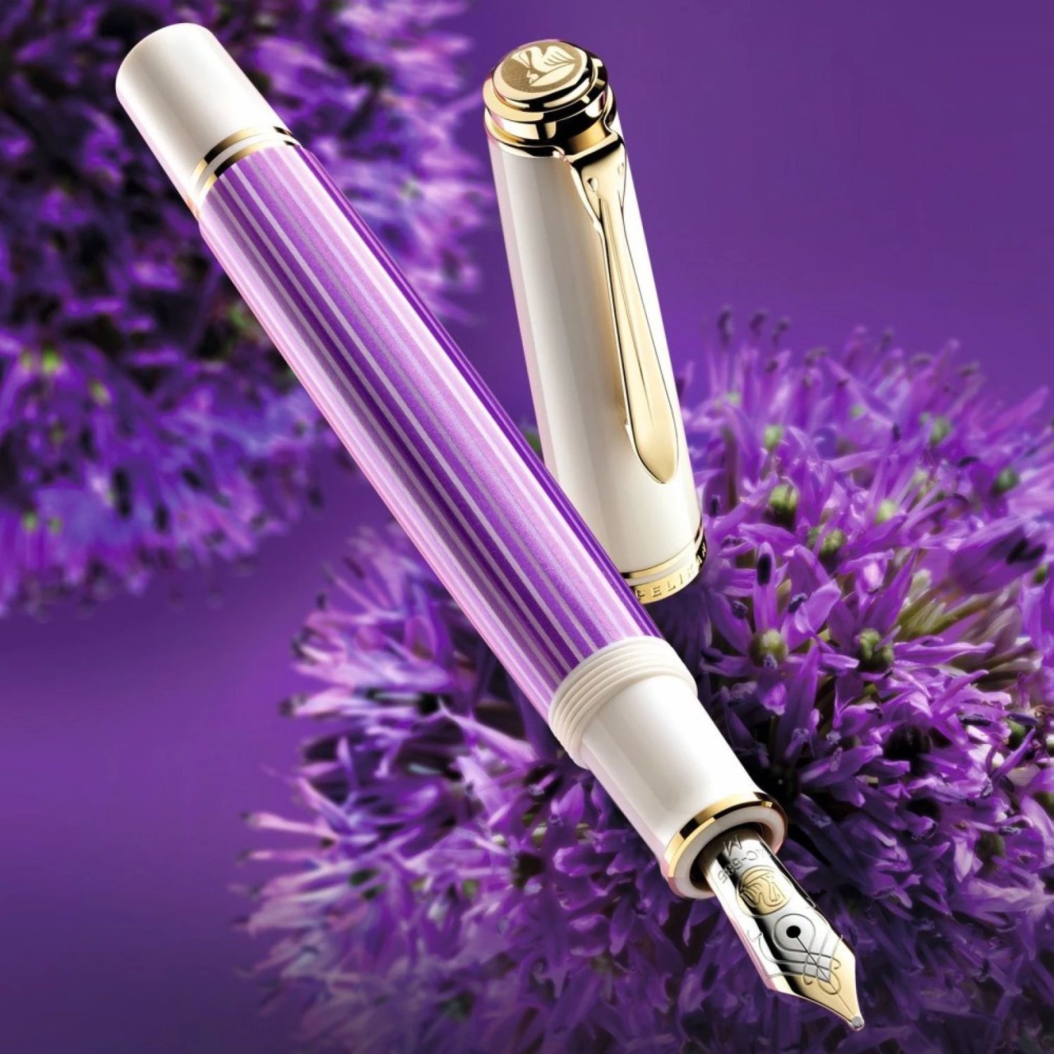 Pelikan - Souverän M600 Fountain Pen - Violet-White 5 Pelikan - Souverän M600 Fountain Pen - Violet-White