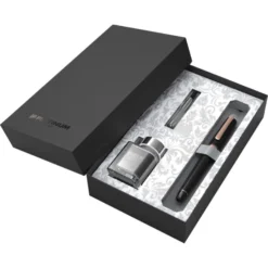 Platinum - Fountain Pen - #3776 Century - Shape Of Heart (Limited Edition) 11 Platinum - Fountain Pen - #3776 Century - Shape Of Heart (Limited Edition)