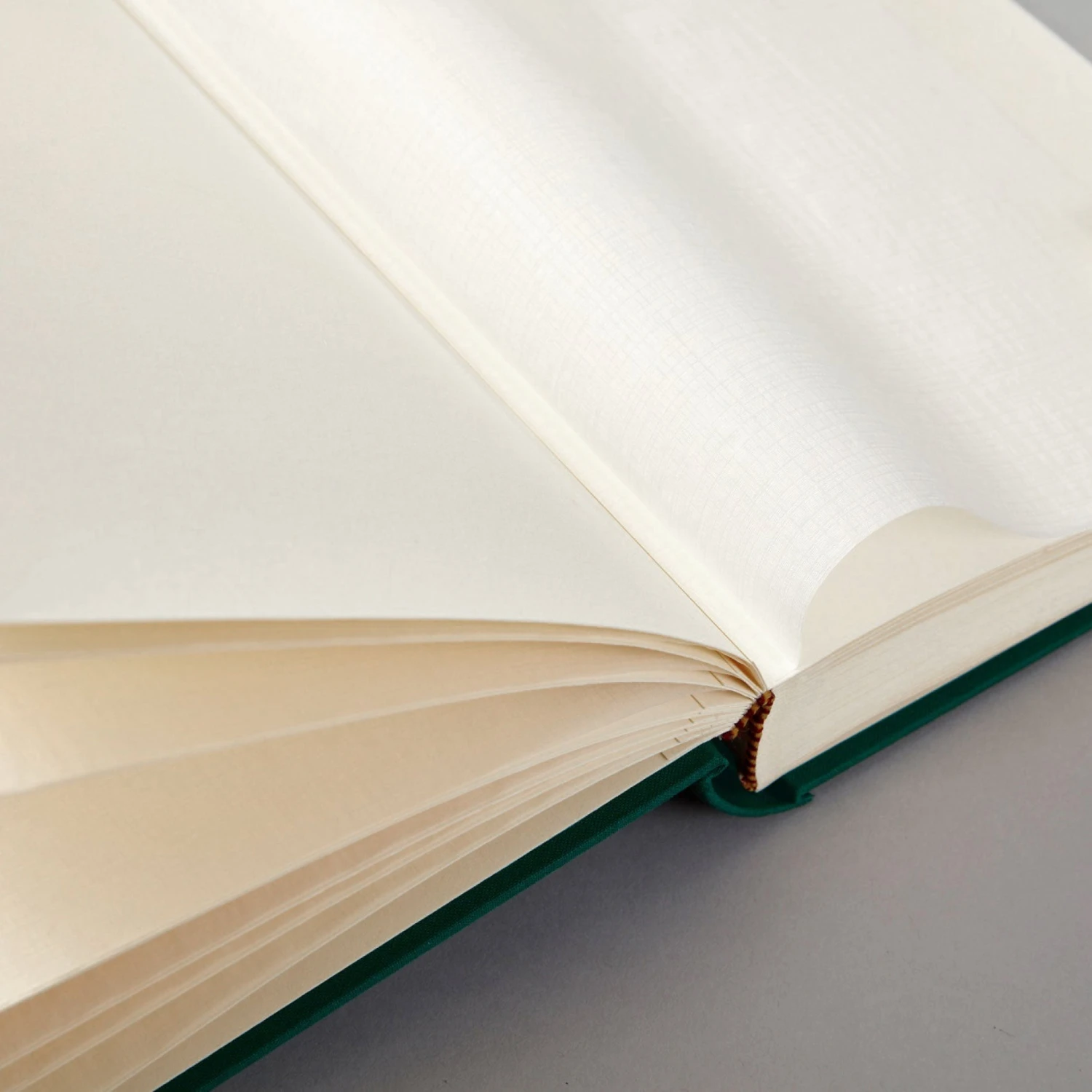 Semikolon - Photo Album - Heritage - Medium - Moss Photo Albums 4 Semikolon - Photo Album - Heritage - Medium - Moss Photo Albums