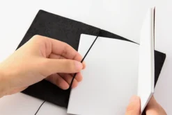 Traveler's Company - Traveler's Notebook - Passport - Black